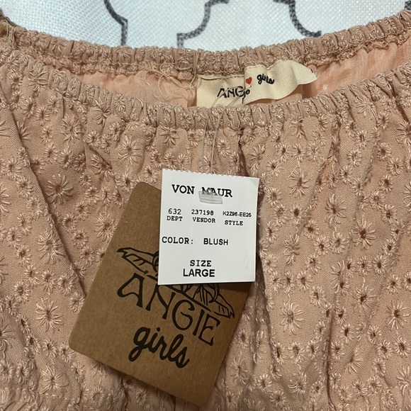 NWT big girls size large blush colored top - Picture 2 of 2